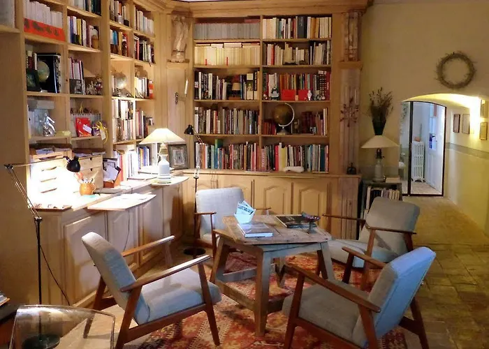 度假居 多塔法庄园酒店 *