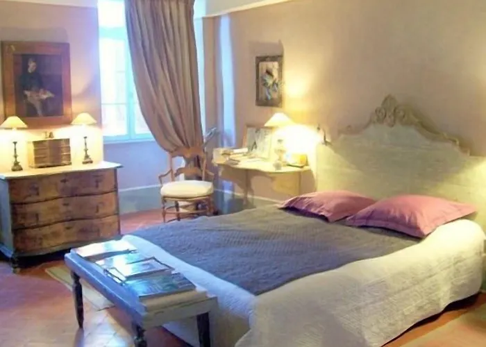 多塔法庄园酒店 度假居 *